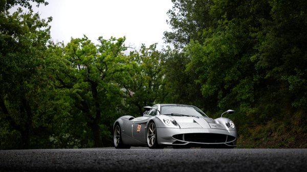 ¿Cuáles son los ingredientes para hacer una reconfortante sopa de lentejas especiada?